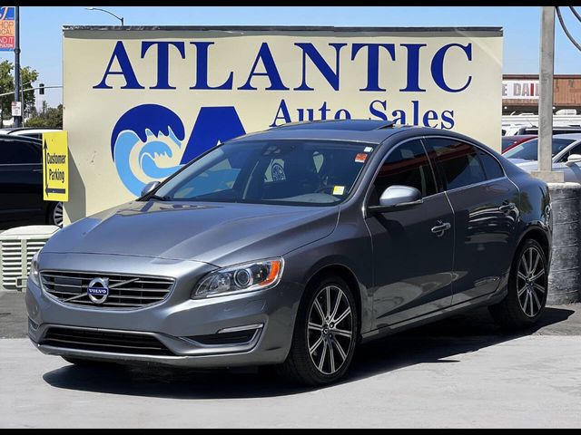 2017 Volvo S60 Inscription Platinum