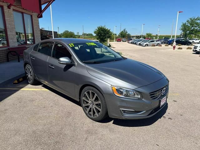 2017 Volvo S60 Inscription Platinum