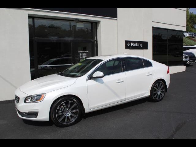 2017 Volvo S60 Inscription Platinum