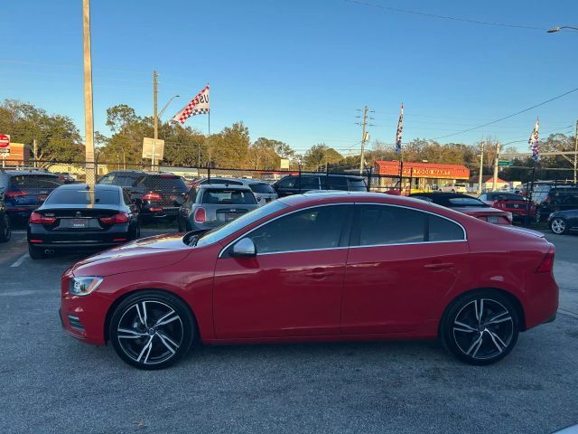 2017 Volvo S60 R-Design Platinum