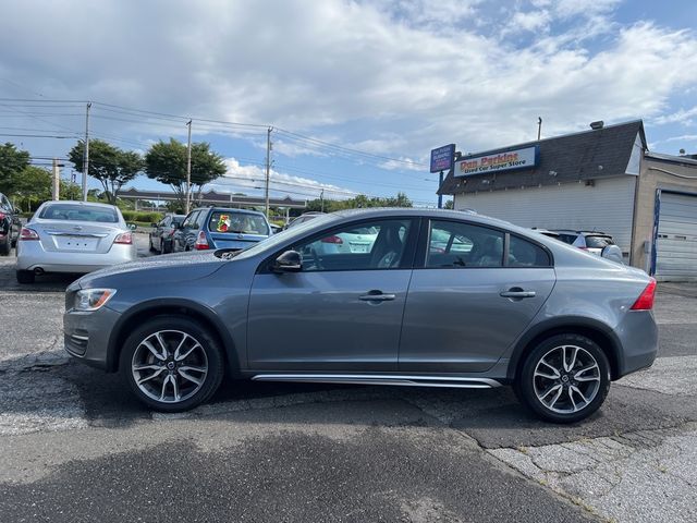 2017 Volvo S60 Cross Country Base