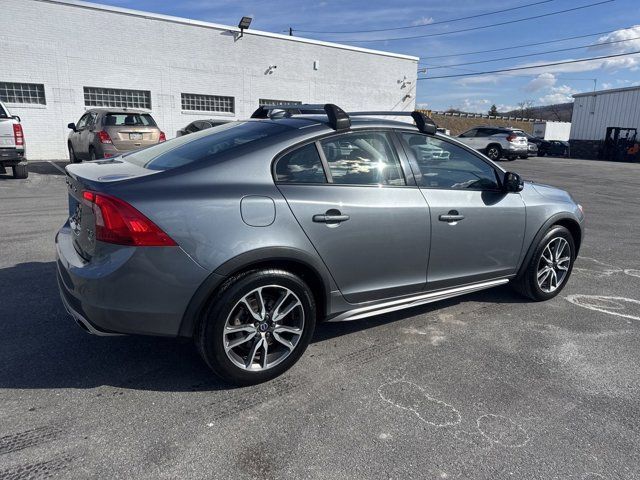 2017 Volvo S60 Cross Country Base