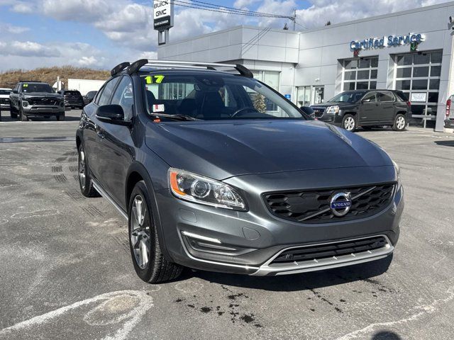 2017 Volvo S60 Cross Country Base