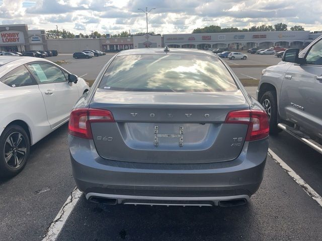 2017 Volvo S60 Cross Country Base