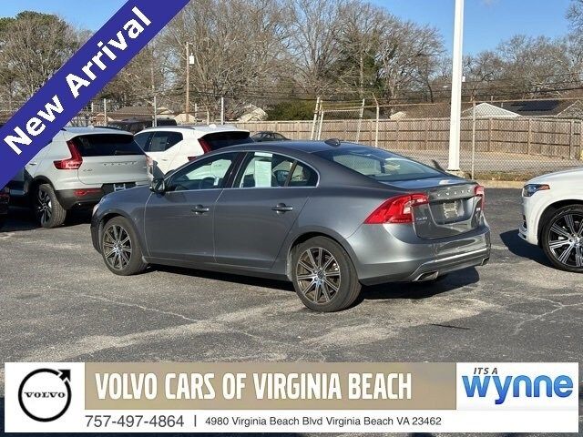 2017 Volvo S60 Inscription Platinum