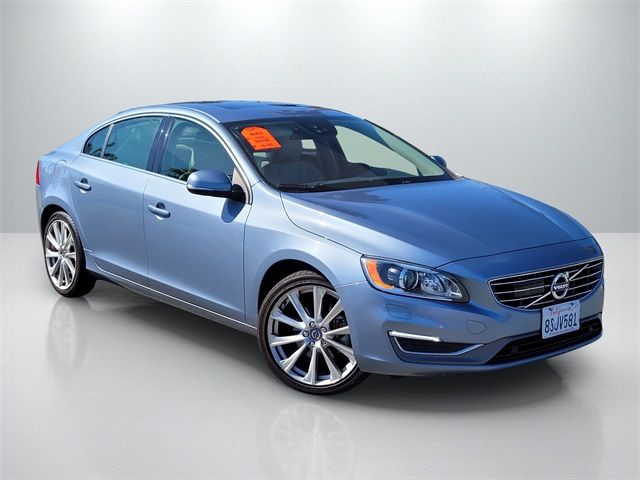 2017 Volvo S60 Inscription Platinum