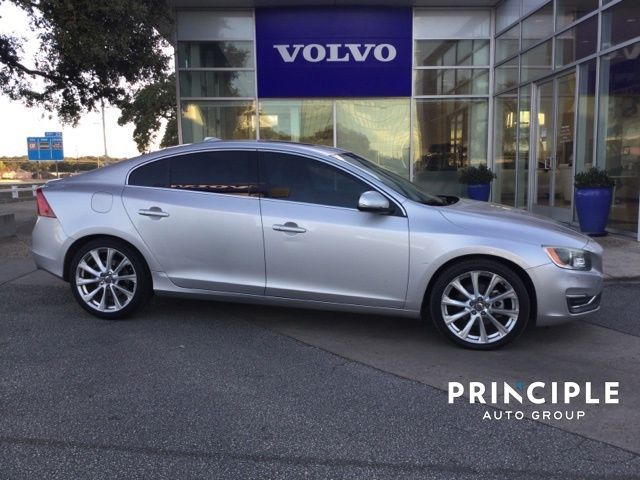 2017 Volvo S60 Inscription Platinum