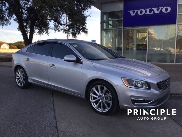 2017 Volvo S60 Inscription Platinum