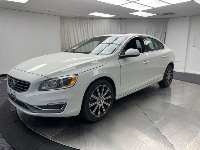 2017 Volvo S60 Inscription Platinum