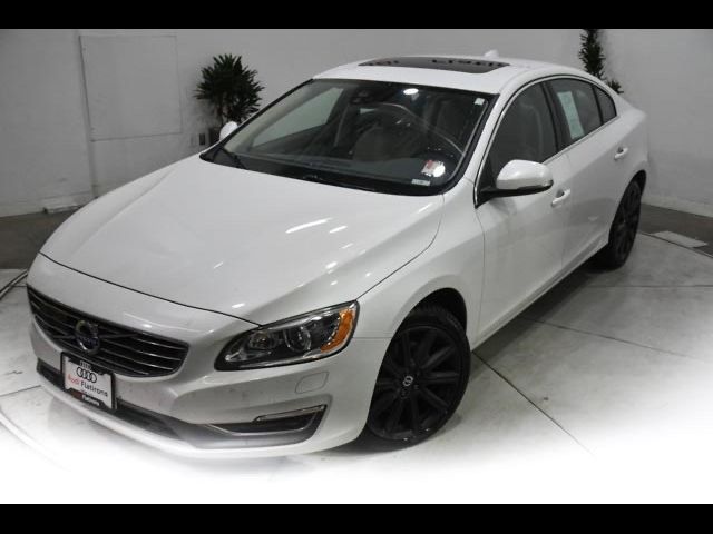 2017 Volvo S60 Inscription Platinum