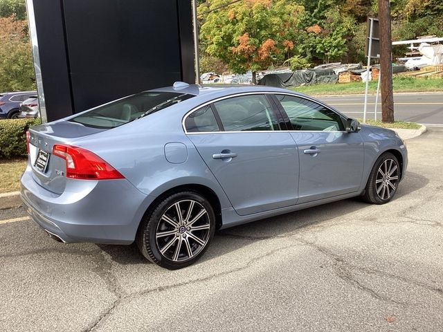 2017 Volvo S60 Inscription Platinum