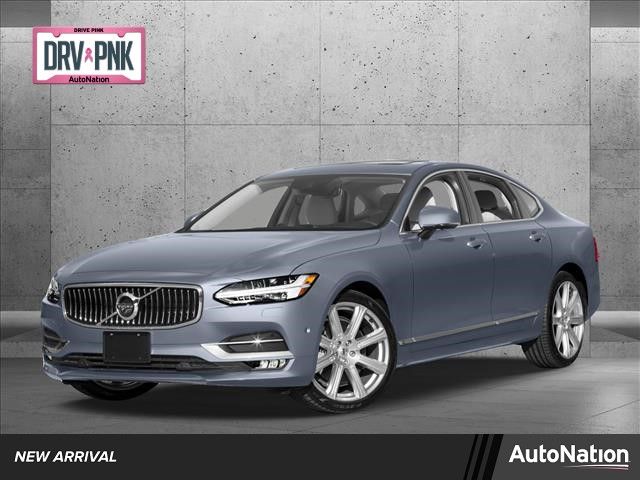 2017 Volvo S90 Momentum