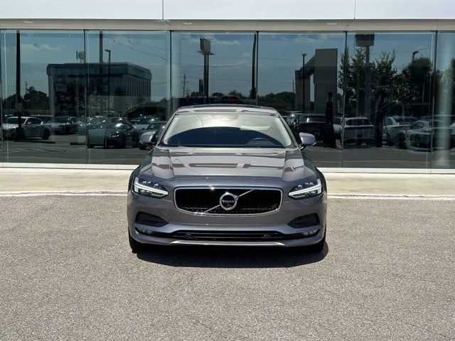 2017 Volvo S90 Momentum