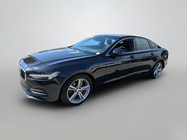 2017 Volvo S90 Momentum