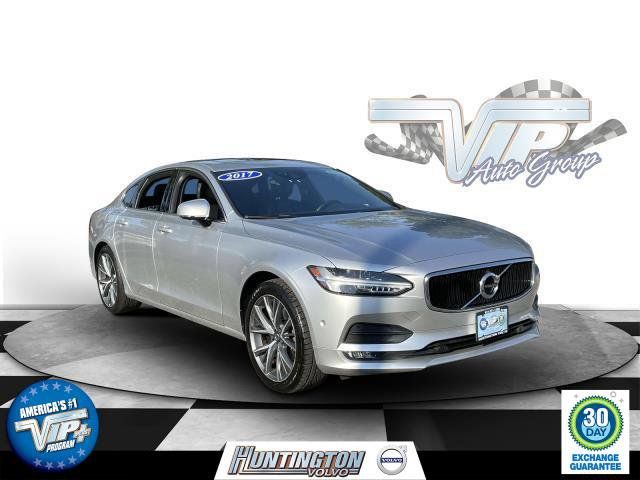 2017 Volvo S90 Momentum