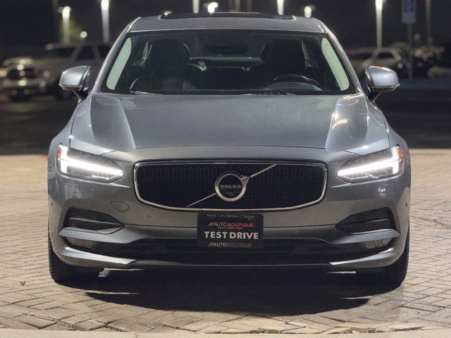 2017 Volvo S90 Momentum