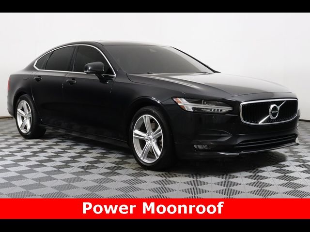 2017 Volvo S90 Momentum