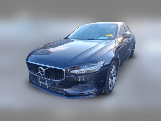 2017 Volvo S90 Momentum