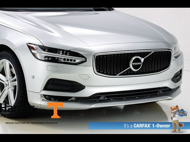 2017 Volvo S90 Momentum