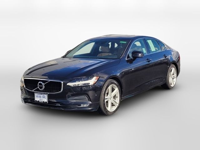 2017 Volvo S90 Momentum