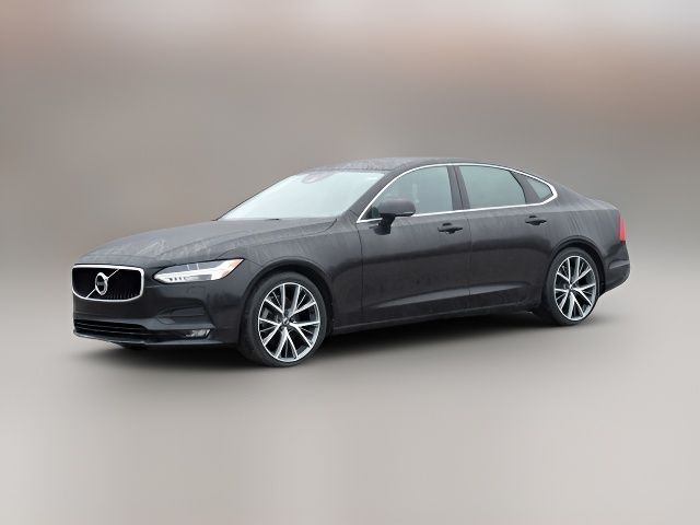 2017 Volvo S90 Momentum