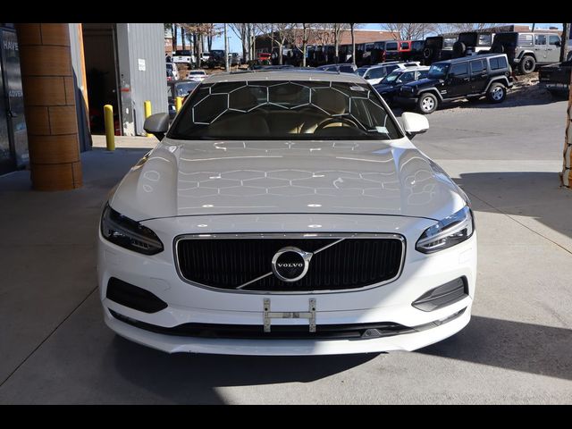 2017 Volvo S90 Momentum