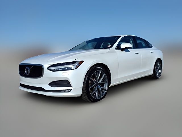 2017 Volvo S90 Momentum