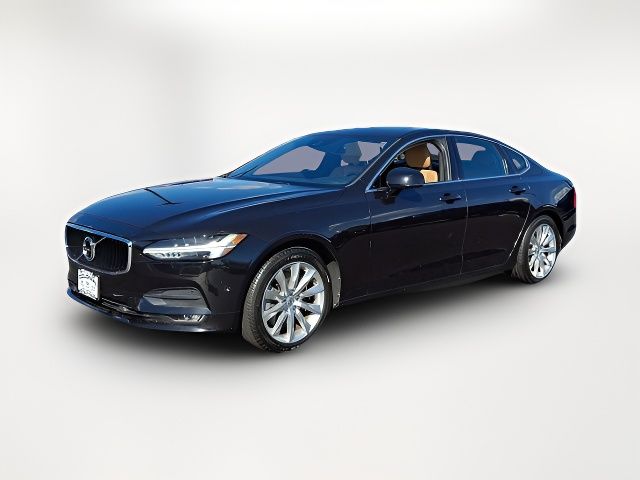 2017 Volvo S90 Momentum