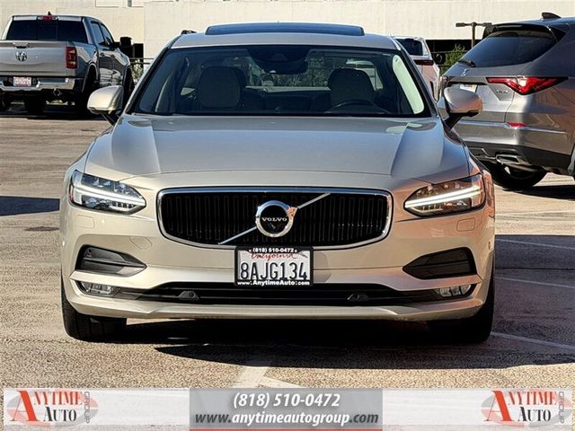 2017 Volvo S90 Momentum