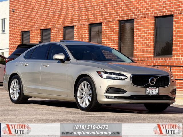2017 Volvo S90 Momentum