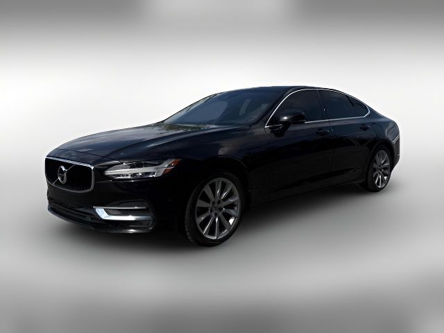 2017 Volvo S90 Momentum