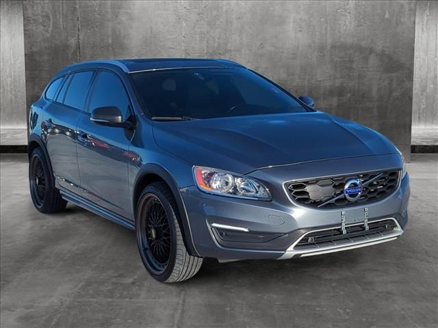 2017 Volvo V60 Cross Country Base