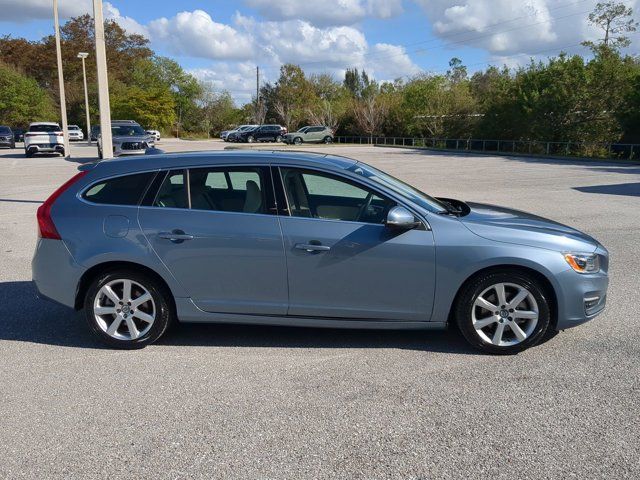 2017 Volvo V60 Platinum