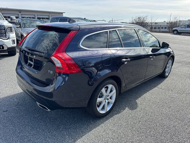 2017 Volvo V60 Platinum