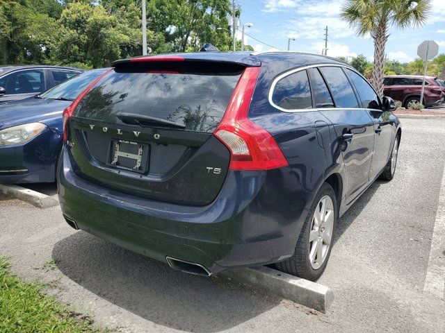 2017 Volvo V60 Premier