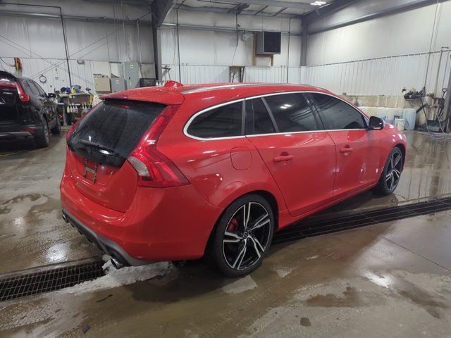 2017 Volvo V60 R-Design Platinum