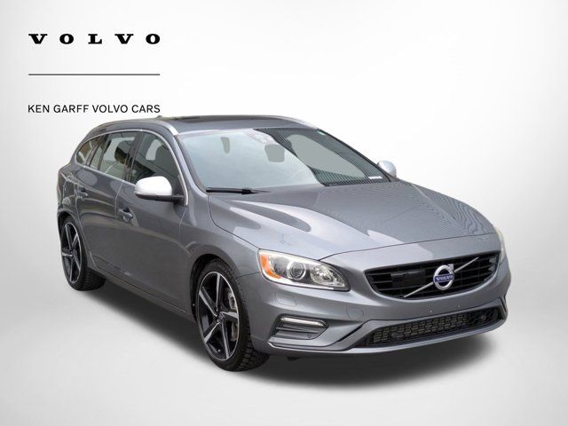 2017 Volvo V60 R-Design Platinum
