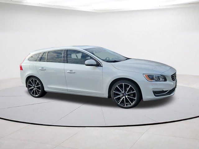 2017 Volvo V60 Platinum