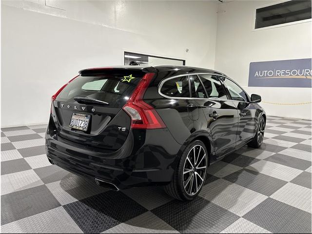 2017 Volvo V60 Platinum