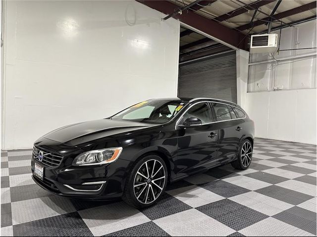 2017 Volvo V60 Platinum