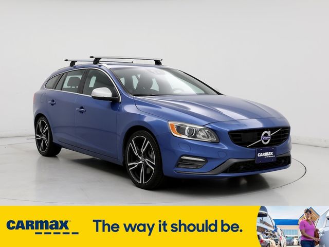 2017 Volvo V60 R-Design Platinum