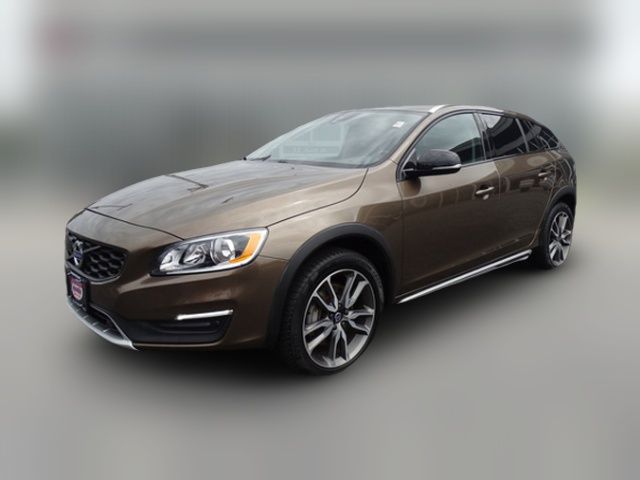 2017 Volvo V60 Cross Country Base