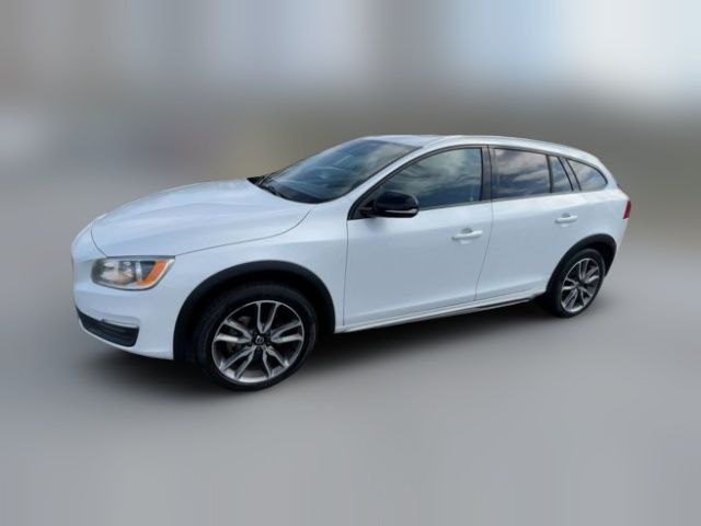 2017 Volvo V60 Cross Country Base