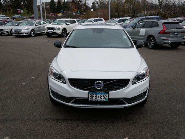 2017 Volvo V60 Cross Country Platinum