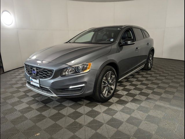 2017 Volvo V60 Cross Country Platinum