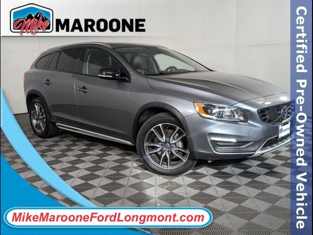 2017 Volvo V60 Cross Country Platinum