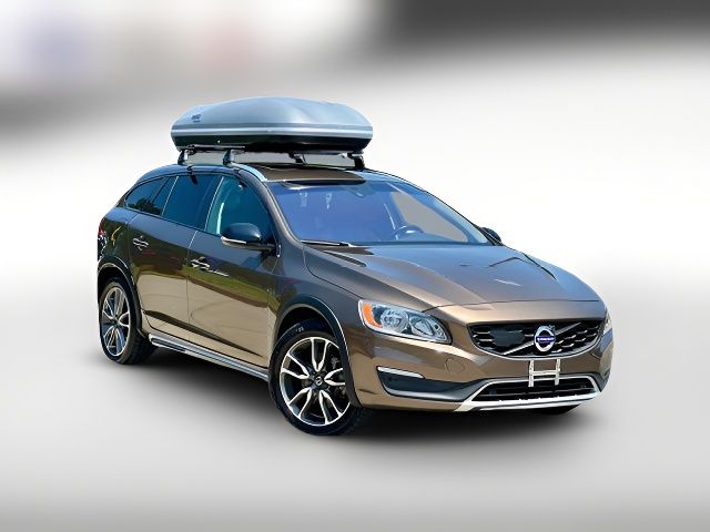 2017 Volvo V60 Cross Country Base