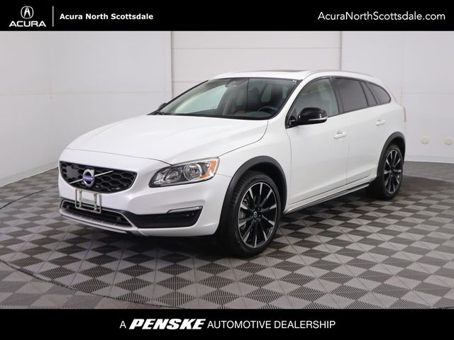 2017 Volvo V60 Cross Country Base