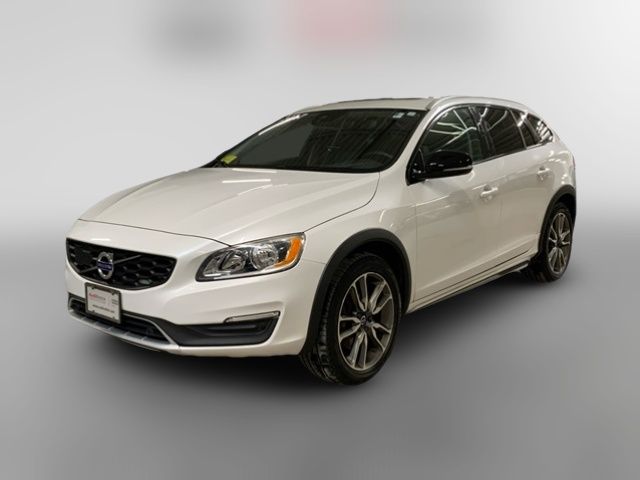 2017 Volvo V60 Cross Country Base