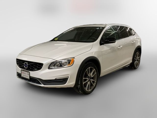 2017 Volvo V60 Cross Country Base